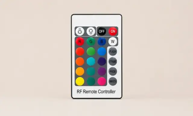 Versión RGB con control remoto